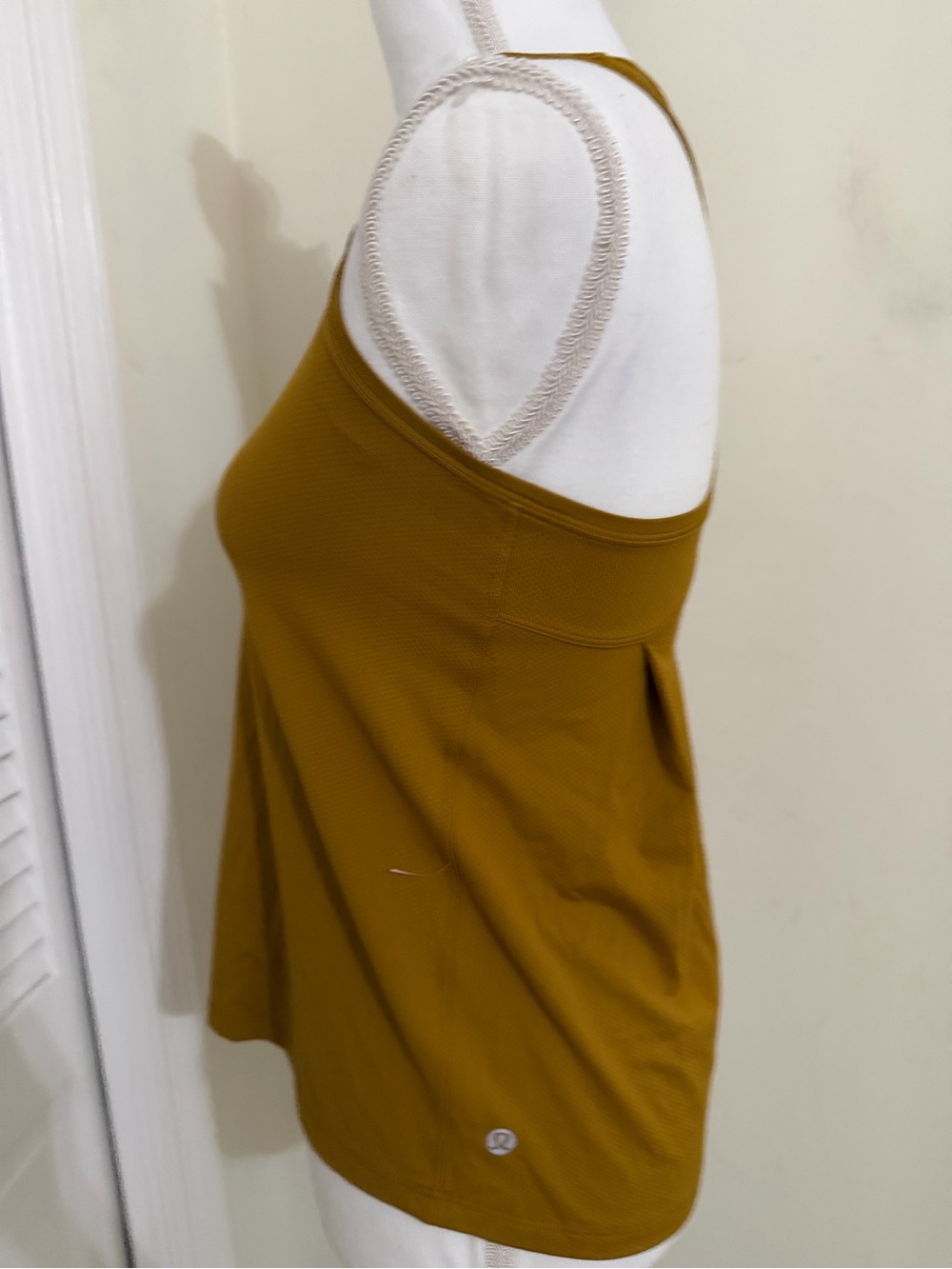 Lululemon Essential Train Tank Top - Picture 7 of 11